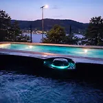 Blancneige Шале Жерарме